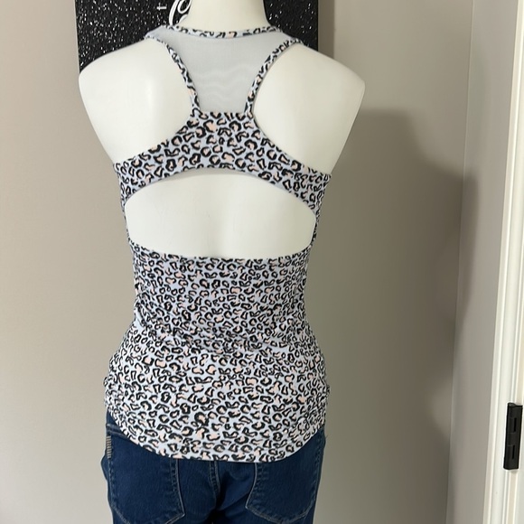Varley Tank Top Vidora Vest Sleeveless Leopard Printed Sports Shirt Athletic M - Picture 6 of 11